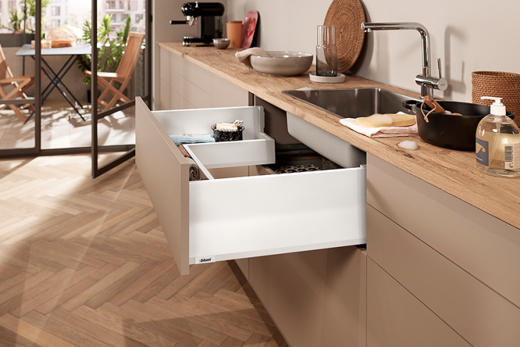 Blum Merivibox SU4